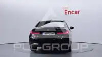 2021 BMW 320