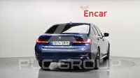 2021 BMW 320
