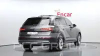 2021 Audi Q7