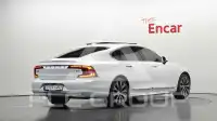 2021 Volvo S90