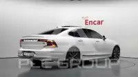 2021 Volvo S90