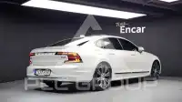 2021 Volvo S90