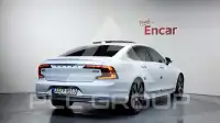 2021 Volvo S90