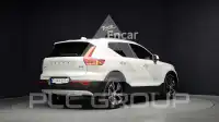 2021 Volvo XC40