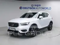 2021 Volvo XC40