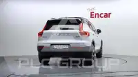 2021 Volvo XC40