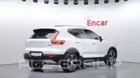 2021 Volvo XC40