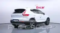 2021 Volvo XC40