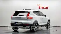2021 Volvo XC40