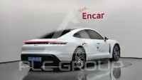 2021 Porsche Taycan