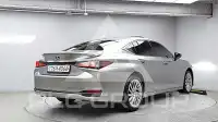 2021 Lexus ES
