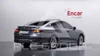2021 Lexus ES