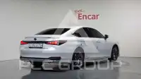 2021 Lexus ES