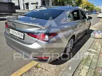 2021 Lexus ES