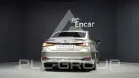 2021 Lexus ES