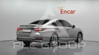 2021 Lexus ES