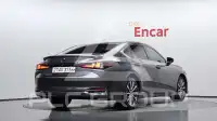 2021 Lexus ES