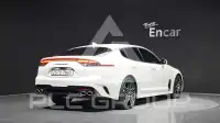 2021 KIA Stinger