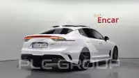 2021 KIA Stinger