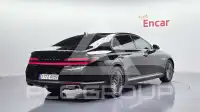 2021 Genesis G90