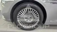 2021 Genesis G90