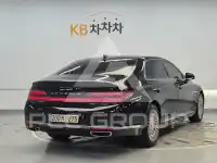 2021 Genesis G90