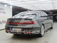 2021 Genesis G90