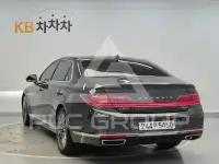 2021 Genesis G90