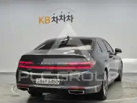 2021 Genesis G90