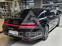 2021 Genesis G90