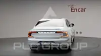 2021 Volvo S90