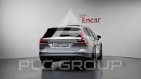 2021 Volvo V60
