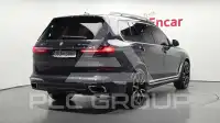 2022 BMW X7M