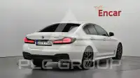 2022 BMW 530M