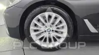 2022 BMW 520