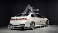 2022 BMW 740M