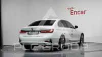 2022 BMW 320