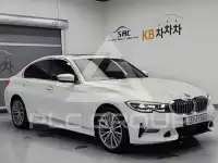 2022 BMW 320