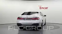 2022 BMW 730M