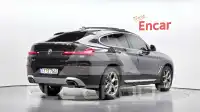 2022 BMW X4