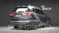 2022 BMW X7