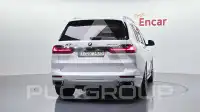 2022 BMW X7