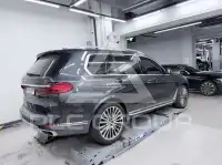 2022 BMW X7