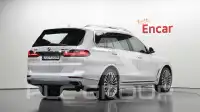 2022 BMW X7