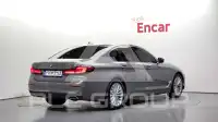 2022 BMW 523