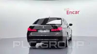 2022 BMW 520