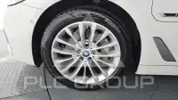 2022 BMW 530