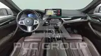 2022 BMW 530M