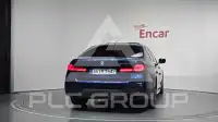 2022 BMW M550