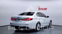 2022 BMW 530